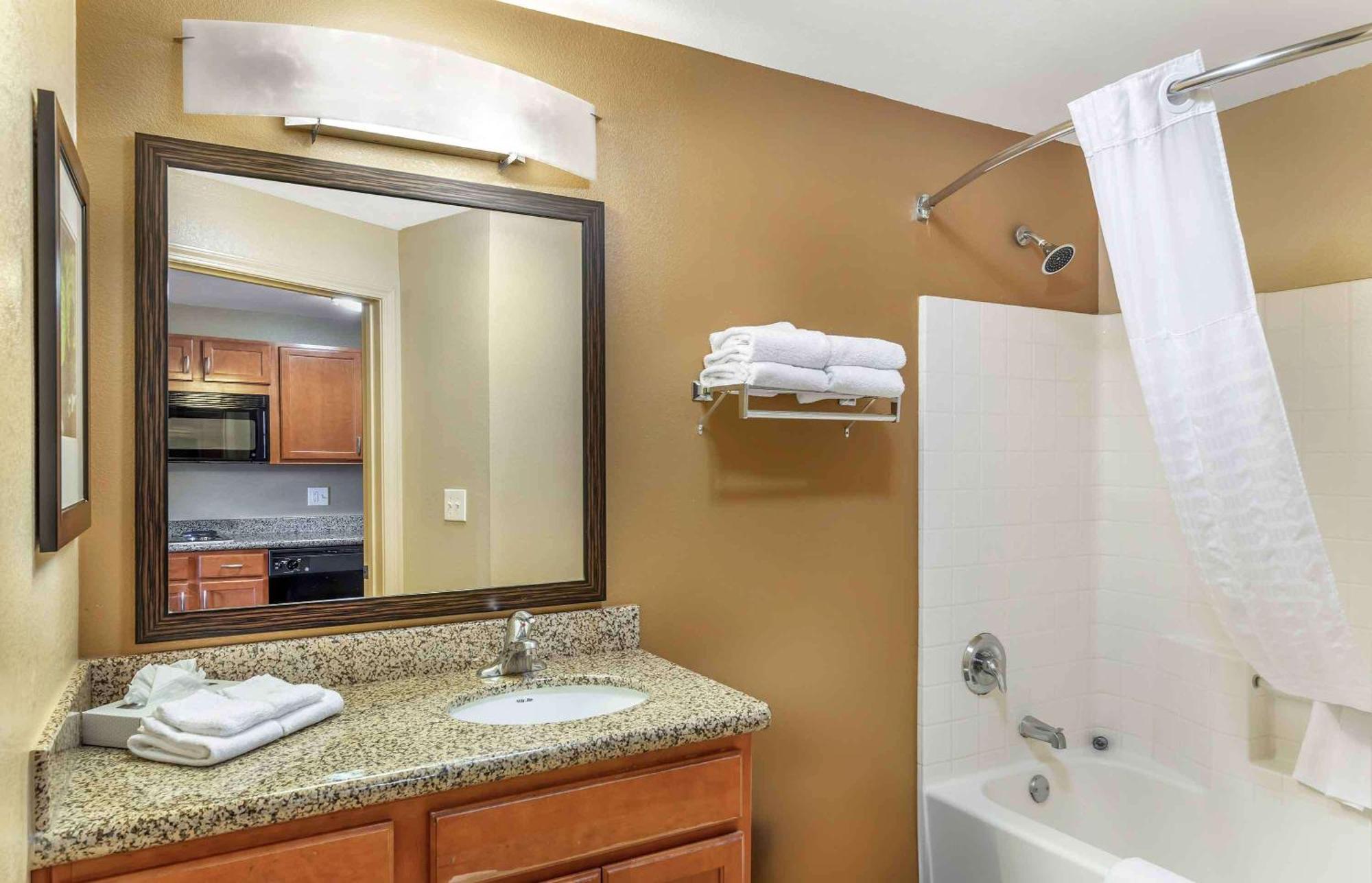 Extended Stay America Suites - Bakersfield - Chester Lane Eksteriør billede